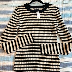 GAP Black and Cream Striped Crew Neck Sweater
